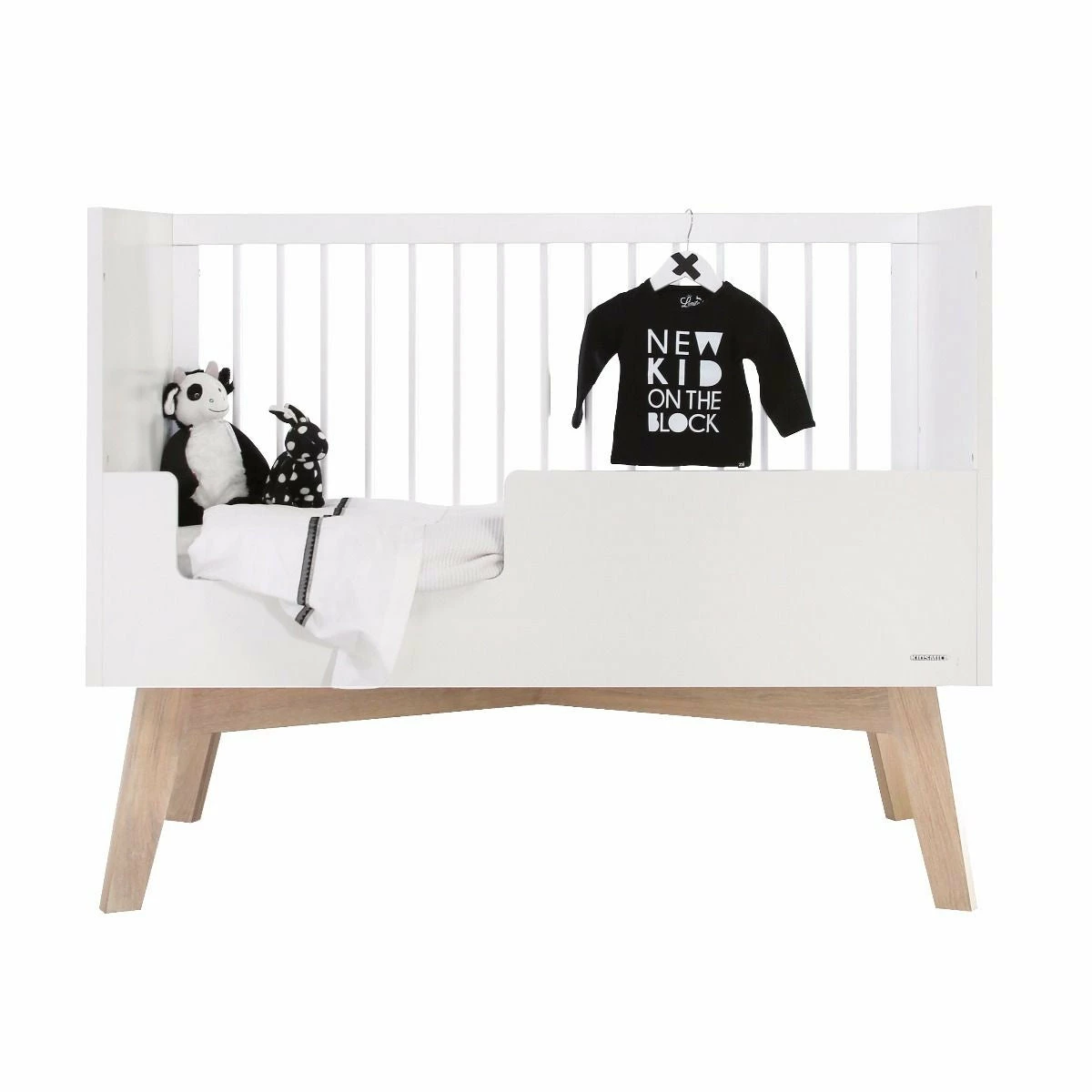 Kidsmill Sixties Cot Oak 120 X 60 3 Kidsmill Sixties Cot Oak 120 X 60