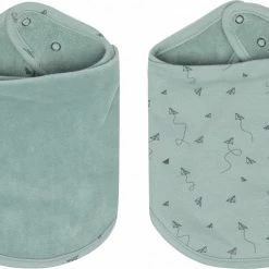 Luma Bandana Feeding