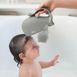 Skip Hop Bath & Changing Moby Waterfall 17 Skip Hop Bath & Changing Moby Waterfall