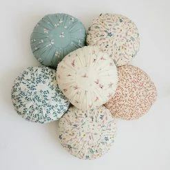 Linen Cam Cam Round Cushion