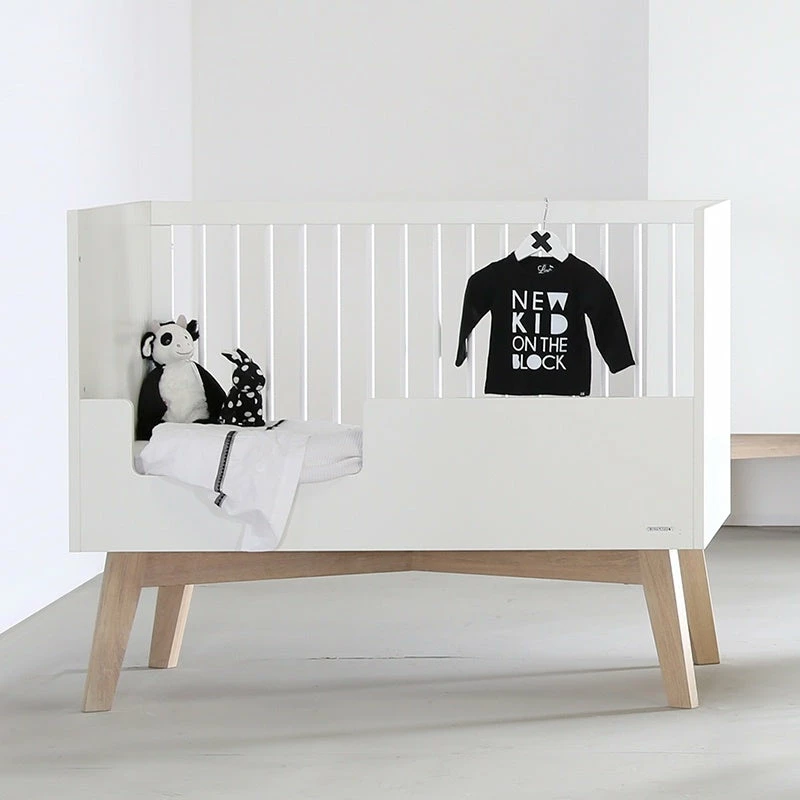 Kidsmill Sixties Oak Cot Bed 70x140 Matt 4 Kidsmill Sixties Oak Cot Bed 70x140 Matt