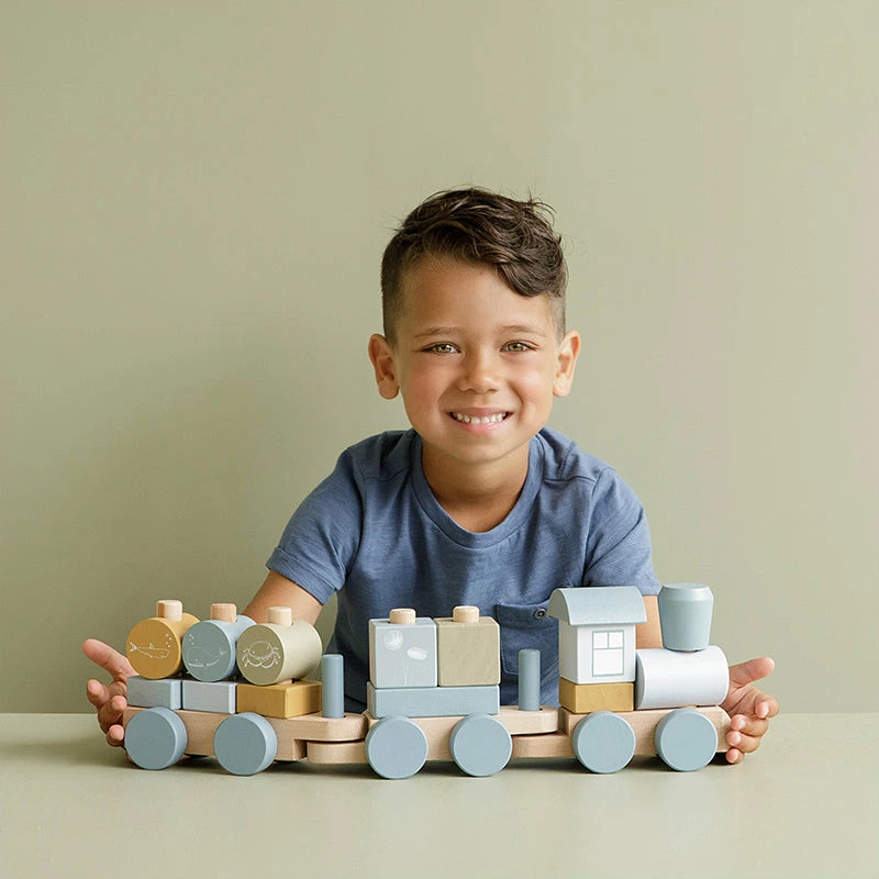 Little Dutch LD Wooden Stacking Train 8 Little Dutch LD Wooden Stacking Train