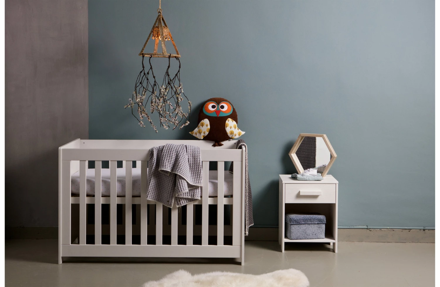 Robin Pedestal White 4 Robin Pedestal White