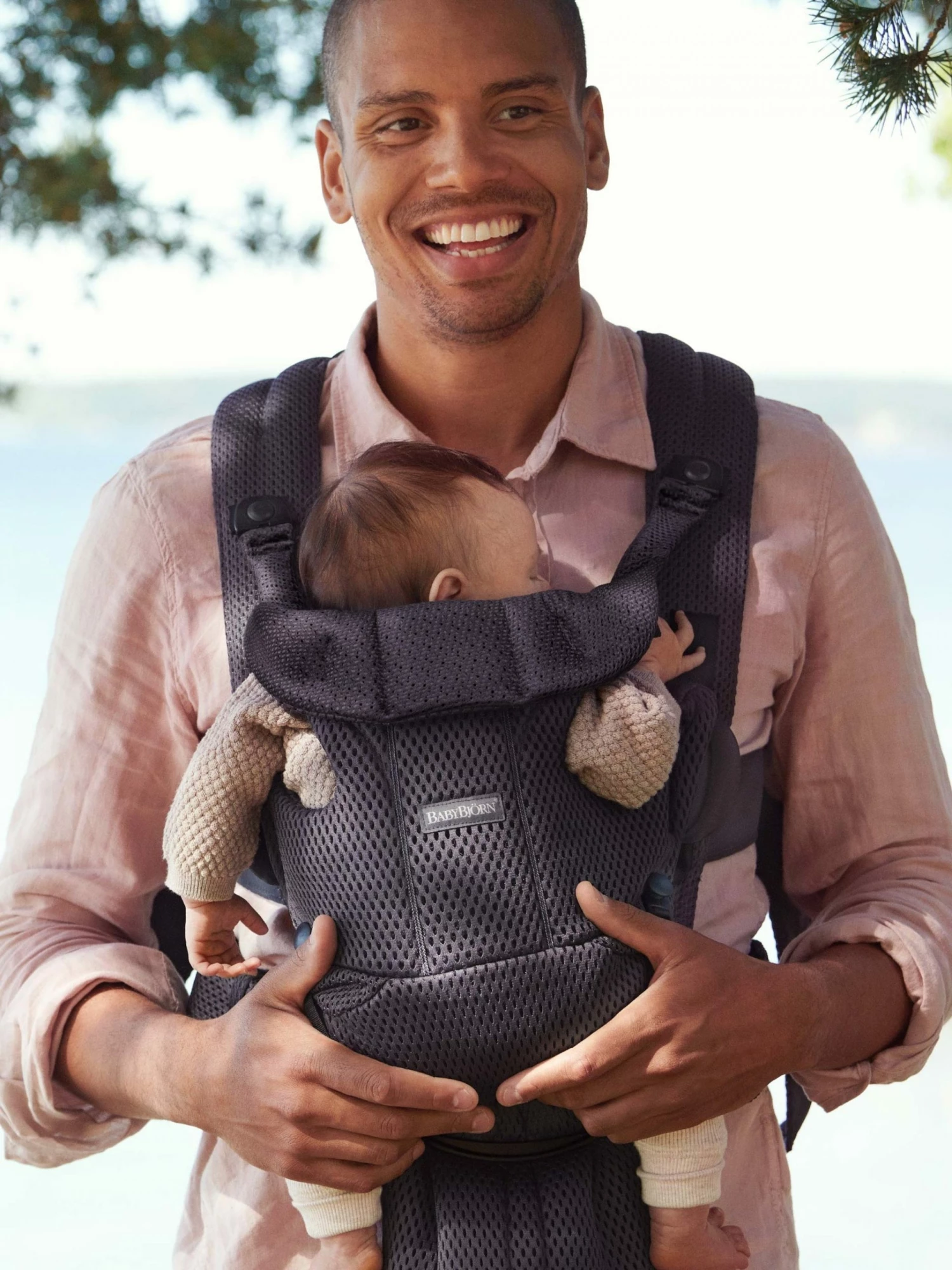 BabyBjörn Baby Carrier Move 3D Mesh 4 BabyBjörn Baby Carrier Move 3D Mesh