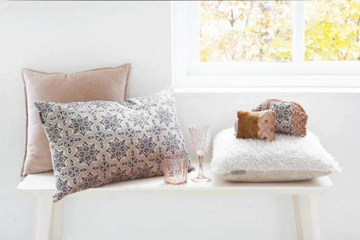 G'Round Linen Cushion Flake Fur 45 X 45 14 G'Round Linen Cushion Flake Fur 45 X 45