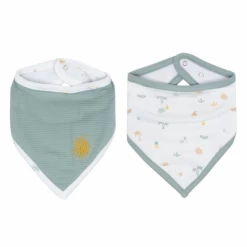 Luma Bandana Feeding